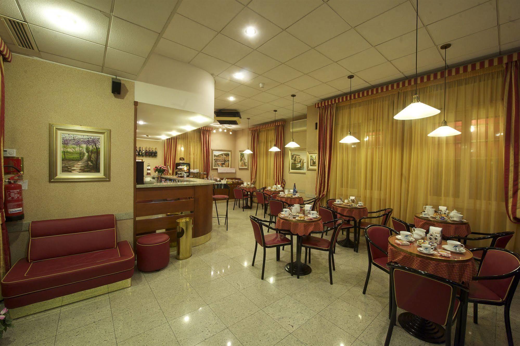 Tirreno Hotel 3*